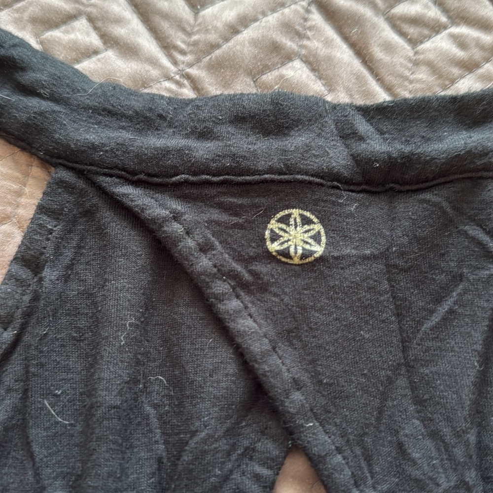 Lot of two Yoga Tanks - Picture 3 of 6